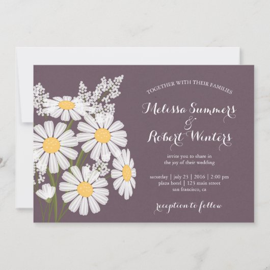 Elegant Floral White Daisies Plum Wedding Einladung (Vorderseite)