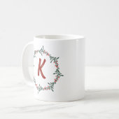 Elegant Floral Wreath Monogram Initial Christmas Kaffeetasse (Vorderseite Links)