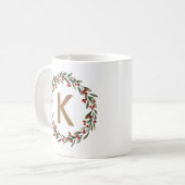 Elegant Floral Wreath Monogram Initial Christmas Kaffeetasse (Vorderseite Links)