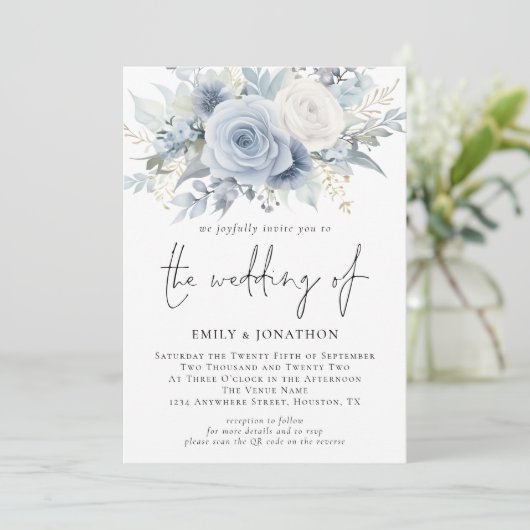 Elegant Florals QR Code Dusty Blue Wedding Einladung (Stehend Vorderseite)