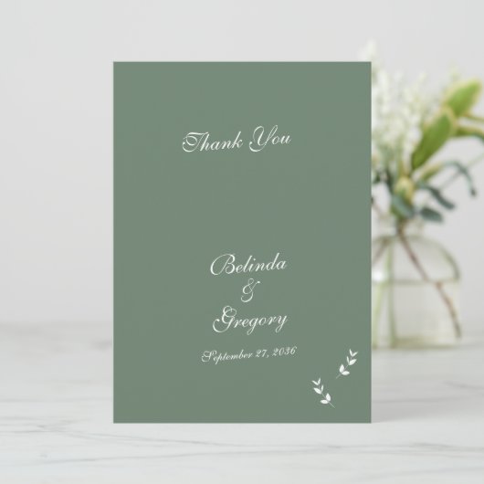 Elegant Formal Sage Olive Green Script Wedding Dankeskarte (Stehend Vorderseite)