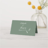 Elegant Formal Sage Olive Green Script Wedding Platzkarte (Rückseite)
