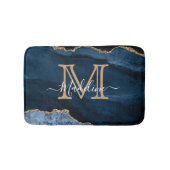 Elegant Girly Navy Blue Gold Agate Geode Monogram Badematte (Vorderseite)