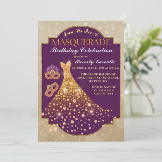 Elegant Glam Birthday Masquerade Einladung (Stehend Vorderseite)