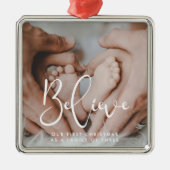 Elegant glaube Erste Weihnachten als eine Familie Ornament Aus Metall (Vorne)