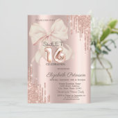 Elegant Glitter Drips Pink Bow Rose Gold Sweet 16 Einladung (Stehend Vorderseite)