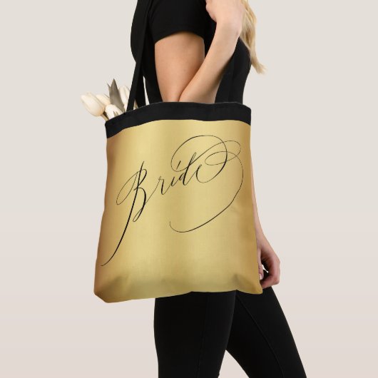 Elegant Gold Black Script Bride Wedding Tasche (Von Nahem)