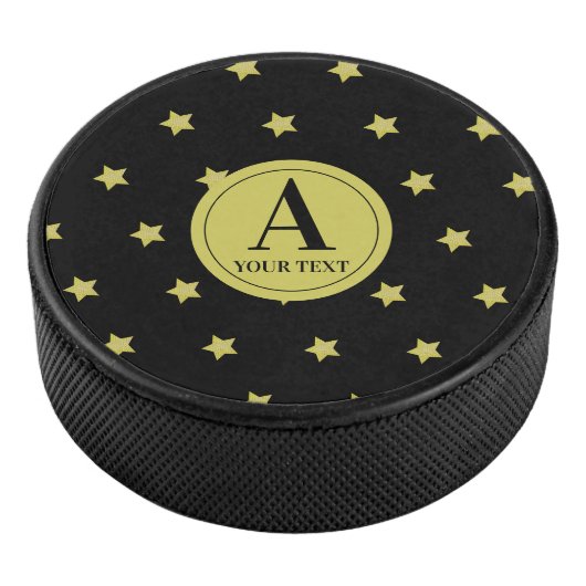 Elegant Gold & Black Star Pattern Monogram Eishockey Puck (3/4)
