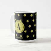 Elegant Gold & Black Star Pattern Monogram Kaffeetasse (Vorderseite Links)