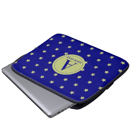 Elegant Gold & Blue Star Pattern Monogram Laptopschutzhülle (Vorne Knopf)