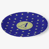 Elegant Gold & Blue Star Pattern Monogram Pappteller (Schrägansicht)