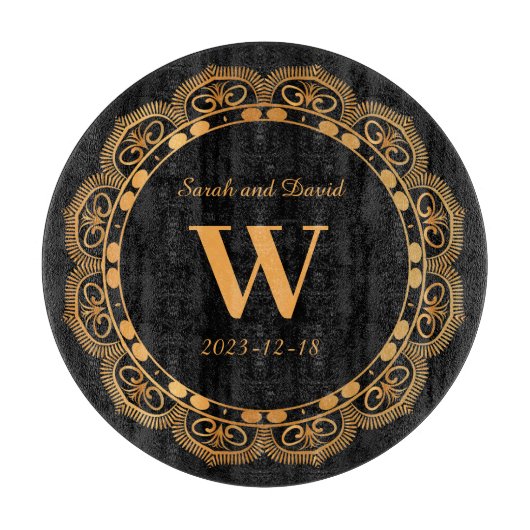 Elegant Gold Blüh Monogram Wedding Jubiläum Schneidebrett (Vorderseite)