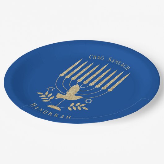 Elegant Gold Flying Dove Menorah Blue Hanukkah Pappteller (Schrägansicht)