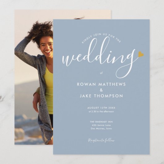 Elegant Gold Heart Dusty Blue Script Foto Hochzeit Einladung (Vorne/Hinten)