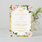 Elegant Gold Lace Blush Pink Floral Quinceanera Folieneinladung (Stehend vorne)
