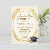 Elegant Gold Laurel Wreath & Cap Graduation Party Einladung (Stehend Vorderseite)