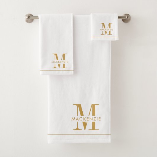 Elegant Gold Monogram Name White Badhandtuch Set (Insitu)
