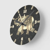 Elegant Gold Paisley Floral Elephant, Black Damask Runde Wanduhr (Winkel)