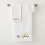 Elegant Gold Script Anfangsname Monogram White Badhandtuch Set (Insitu)