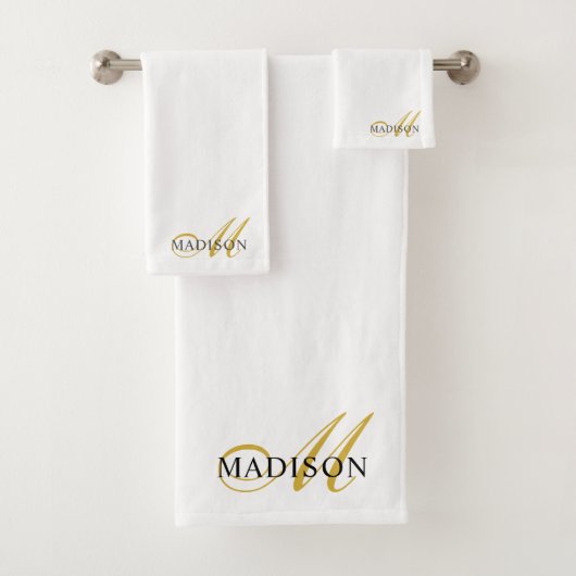 Elegant Gold Script Anfangsname Monogram White Badhandtuch Set (Insitu)