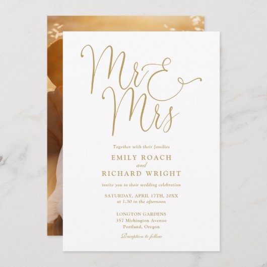 Elegant Gold Script Mr. and Mrs. Foto Wedding Einladung (Vorne/Hinten)