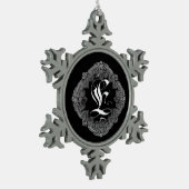 Elegant Goth Initial E Snowflake Schneeflocken Zinn-Ornament (Links)