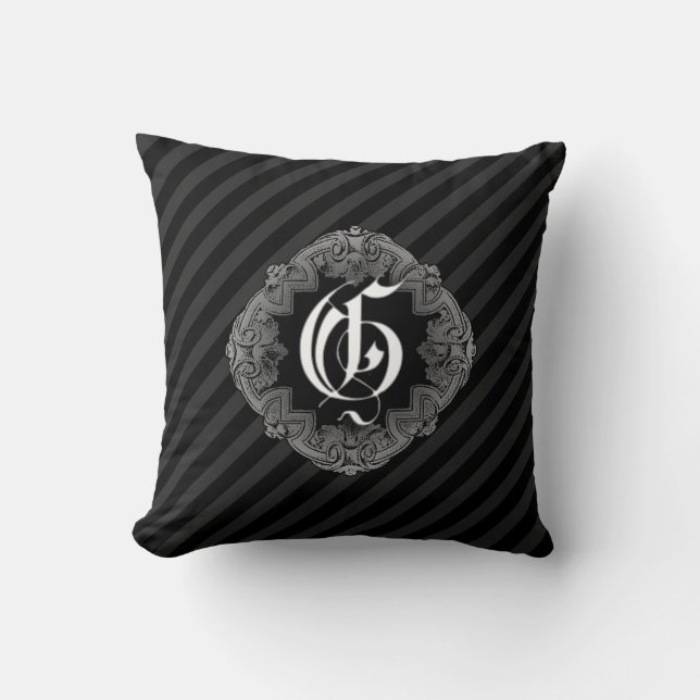 Elegant Goth Initial G Throw Kissen (Vorderseite)