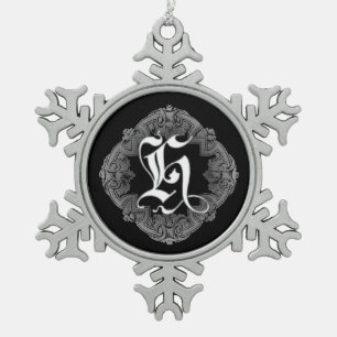 Elegant Goth Initial H Snowflake Schneeflocken Zinn-Ornament