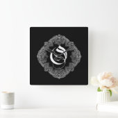Elegant Goth Initial O Quadratische Wanduhr (Zuhause)