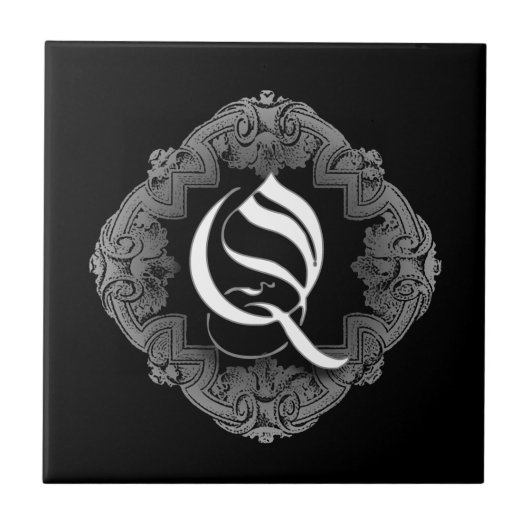 Elegant Goth Initial Q Fliese (Vorderseite)