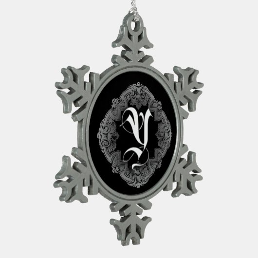 Elegant Goth Initial Y Snowflake Schneeflocken Zinn-Ornament (Links)