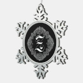 Elegant Goth Initial Z Snowflake Schneeflocken Zinn-Ornament (Rechts)