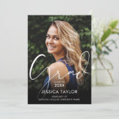 Elegant Grad Script Foto Graduation Party Einladung (Stehend Vorderseite)