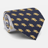 Elegant Graduation Tie Gold Mortarboard Pattern Krawatte (Gerollt)