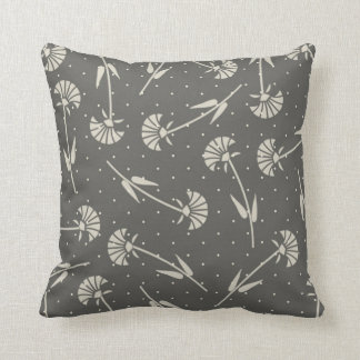 Elegant Gray and Pastel Floral Kissen