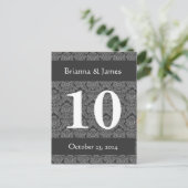 Elegant Gray Damask Wedding Tischnummer (Stehend Vorderseite)