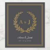 Elegant Gray Floral Crest Monogram Wedding Weinetikett (Einzelnes Label)
