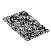 Elegant Gray Roses on Black Journal – Moody Floral Notizblock (Rechte Seite)