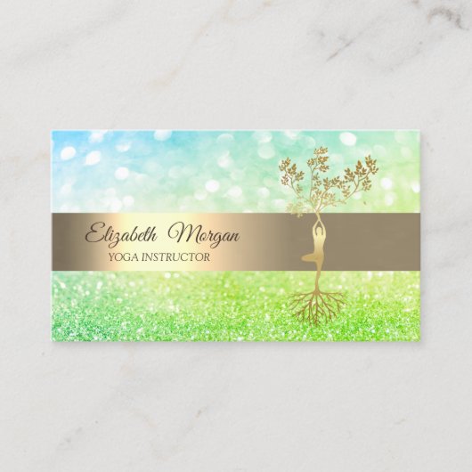 Elegant Green Bokeh Gold Tree Yoga Instructor Visitenkarte (Vorderseite)