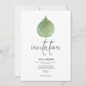 Elegant Green Eucalyptus Leaf Script Wedding Einladung (Vorderseite)