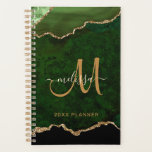 Elegant Green Gold Glitzer Agate Monogram 2024 Planer<br><div class="desc">Dieser elegante personalisierte Planer behalte Ihren Zeitplan organisiert und zeigt ein smaragdgrünes Apache-Muster mit Imitaten goldenen Glitzer. Passen Sie Ihre Monografie und Ihren Namen in der handgeschriebenen Skriptkalligrafie an. Unten steht "20XX PLANNER". Entworfen für Sie von ExtremeTees.</div>