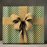 Elegant Green Gold Luxury Stripe Pattern Geschenkpapier<br><div class="desc">Elegant Green Gold Luxury Stripe Pattern Wrapping Paper Gift Wrap features an elegant green and gold stripe pattern. Perfect for gift wrapping for Christmas,  birthdays,  holidays and more. Created by Evco Studio www.zazzle.com/store/evcostudio</div>