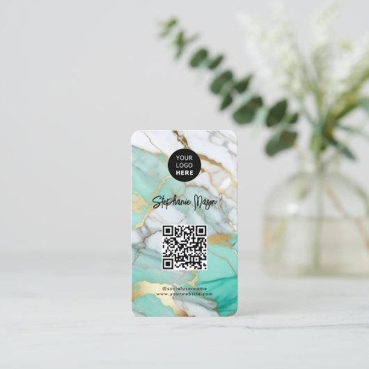 Elegant Green Gold Marble Logo & QR Code Modern Visitenkarte (Stehend Vorderseite)
