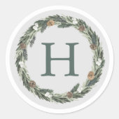 Elegant Green Grey Monogram Weihnachtskranz Runder Aufkleber (Vorderseite)