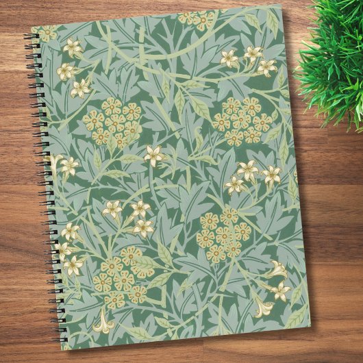 Elegant Green Jasmine Floral Pattern Notizblock