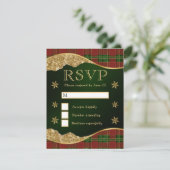 Elegant Green & Red Plaid Snowflake Wedding RSVP Karte (Stehend Vorderseite)