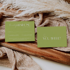 Elegant Green White Minimalist Bright Wedding RSVP Karte
