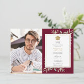 Elegant Greenery Burgundy Graduation Party Foto Einladung (Stehend Vorderseite)