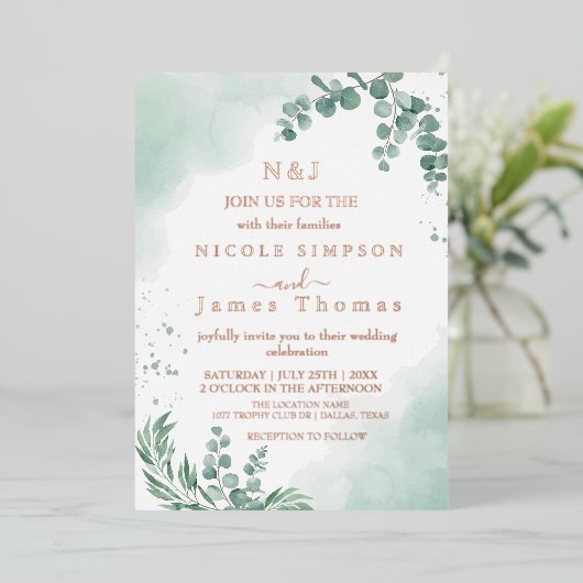 Elegant Greenery Eucalyptus Blätter Wedding Folieneinladung (Stehend vorne)