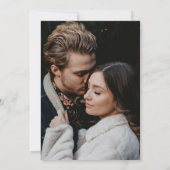 Elegant Greenery Lässig Monogram Foto Wedding Einladung (Rückseite)